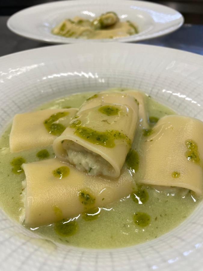 坎迪多酒店 迪亚诺马里纳 外观 照片